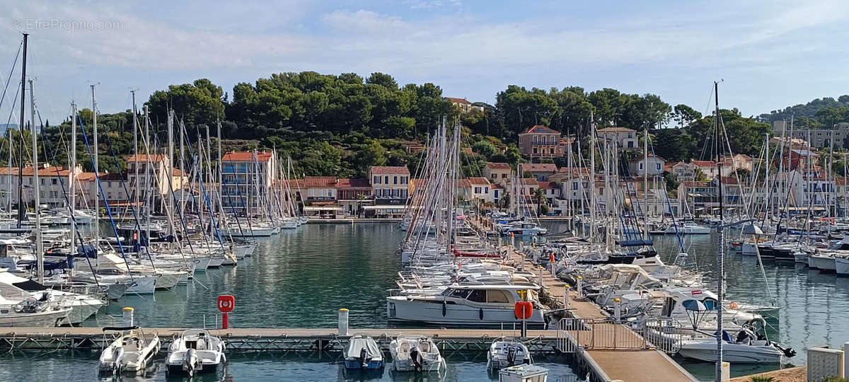 Appartement à SAINT-MANDRIER-SUR-MER