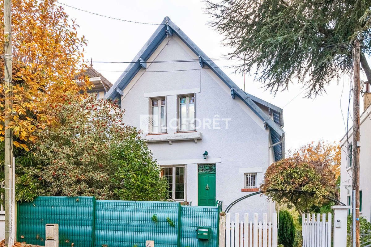 Maison à LA CELLE-SAINT-CLOUD