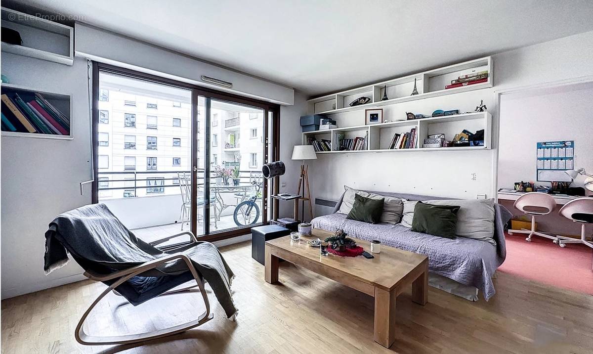 Appartement à LEVALLOIS-PERRET