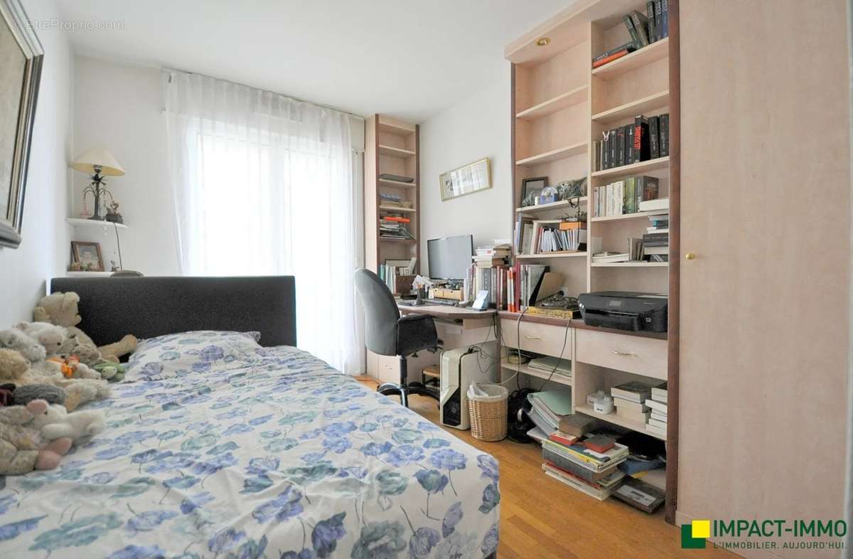 Appartement à ISSY-LES-MOULINEAUX