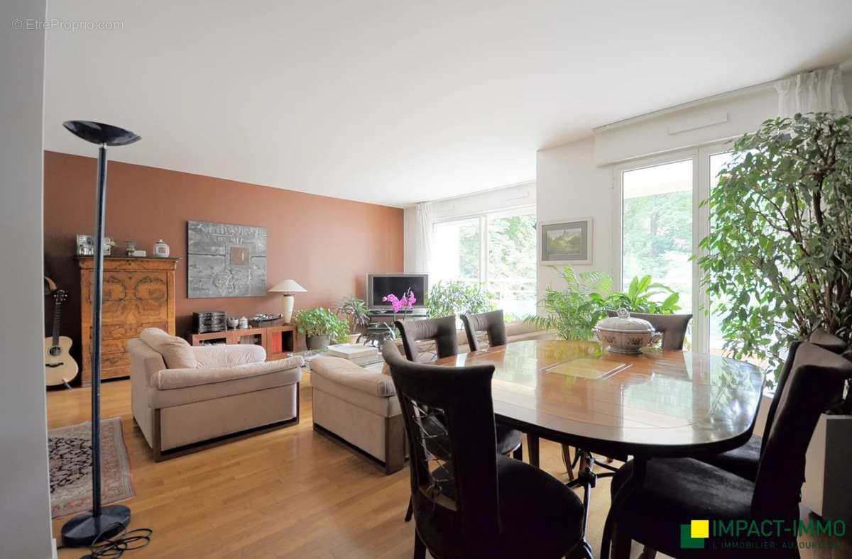 Appartement à ISSY-LES-MOULINEAUX