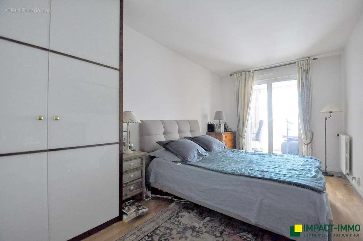 Appartement à ISSY-LES-MOULINEAUX