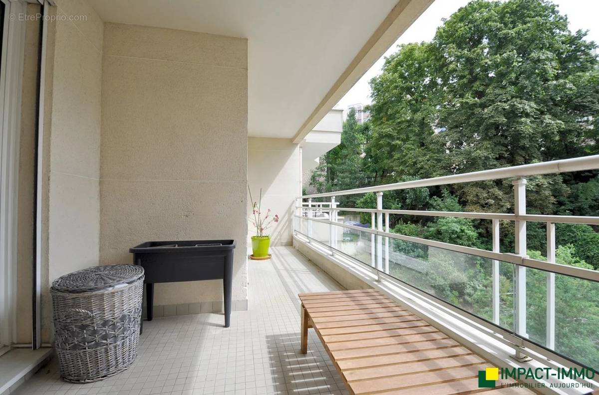 Appartement à ISSY-LES-MOULINEAUX