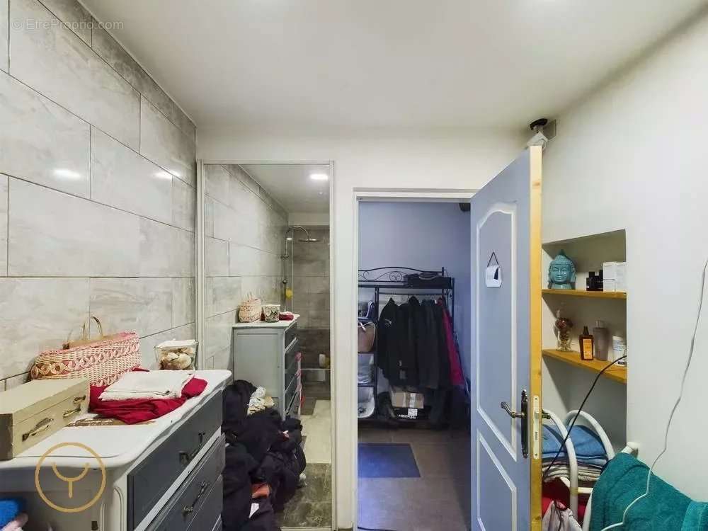 Appartement à MAIZIERES-LA-GRANDE-PAROISSE