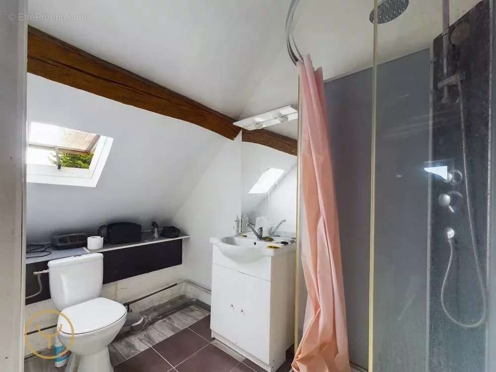 Appartement à MAIZIERES-LA-GRANDE-PAROISSE