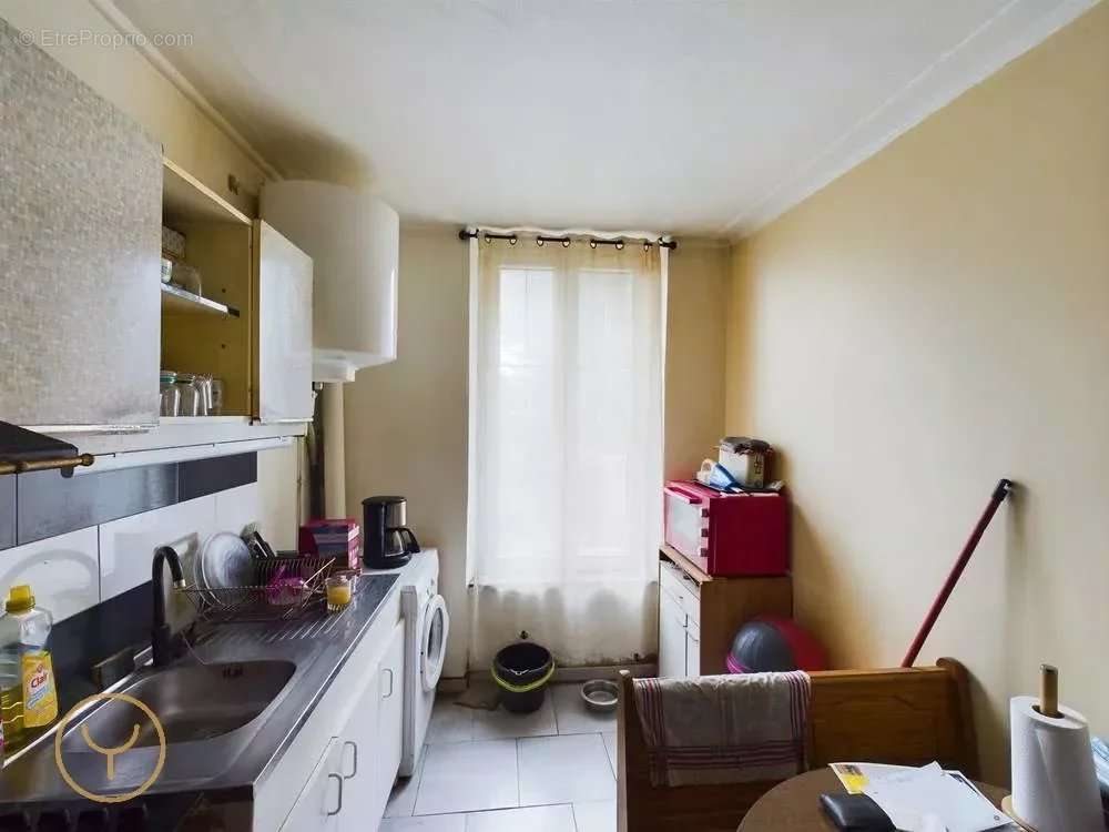 Appartement à MAIZIERES-LA-GRANDE-PAROISSE