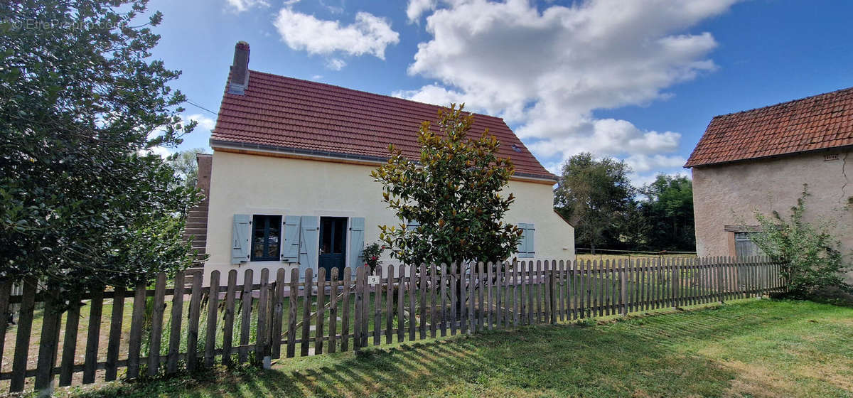 Maison à SERVILLY