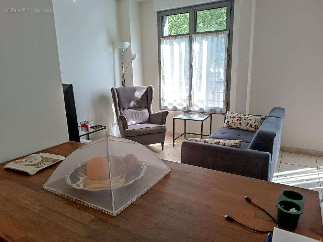 Appartement à MARSEILLE-8E