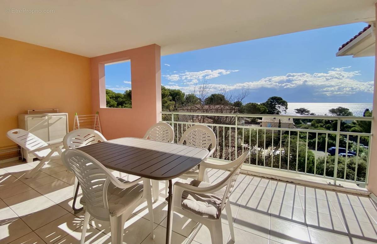 Appartement à FREJUS