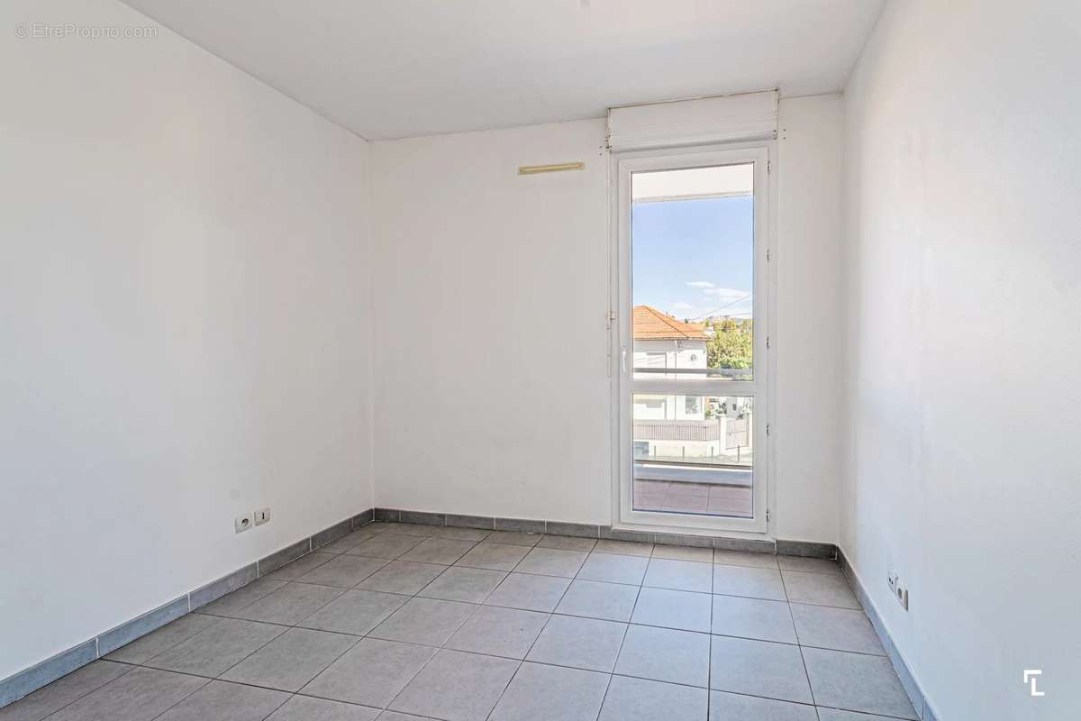 Appartement à MARSEILLE-9E