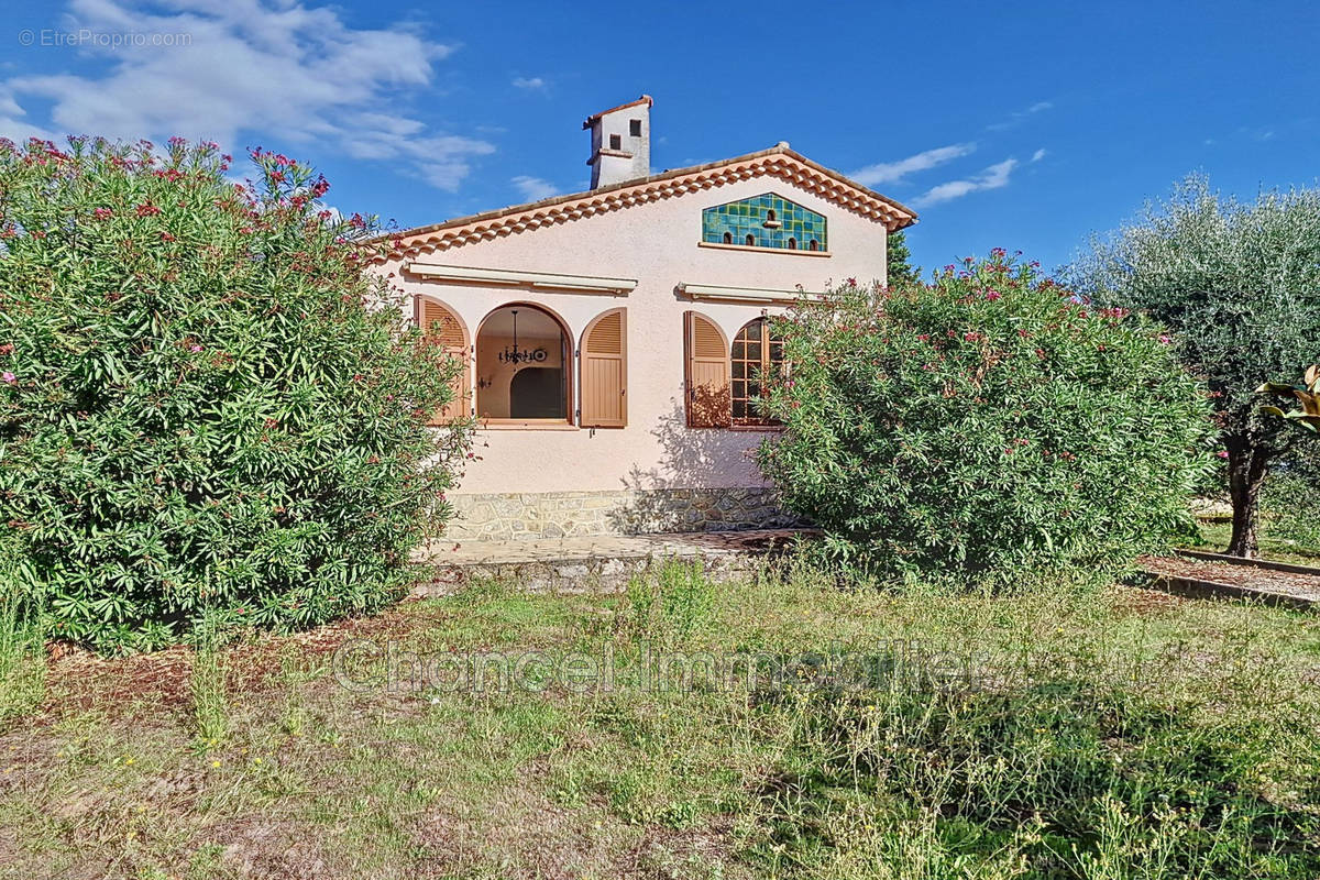 Maison à MOUANS-SARTOUX