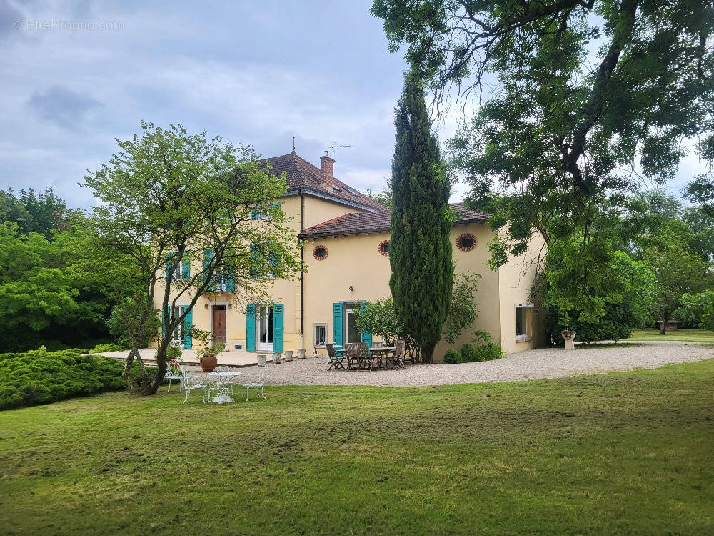 Maison à CHATILLON-SUR-CHALARONNE