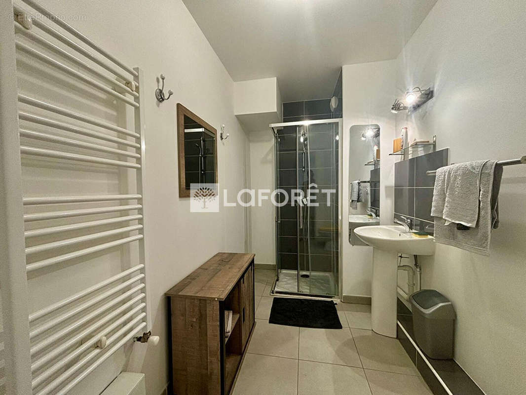 Appartement à MARSEILLE-2E