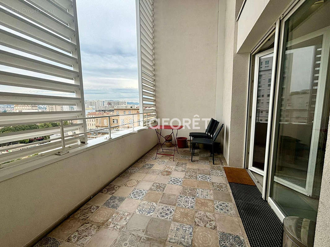 Appartement à MARSEILLE-2E