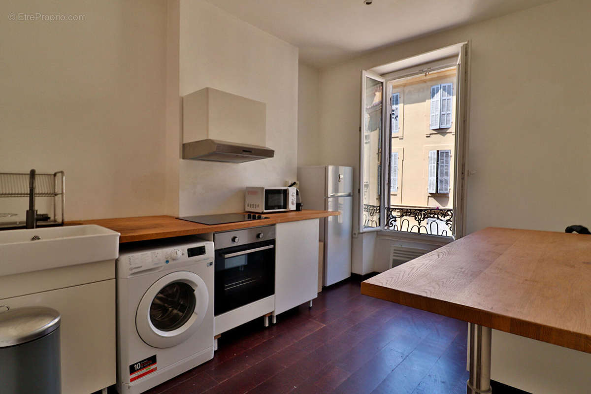 Appartement à MARSEILLE-3E