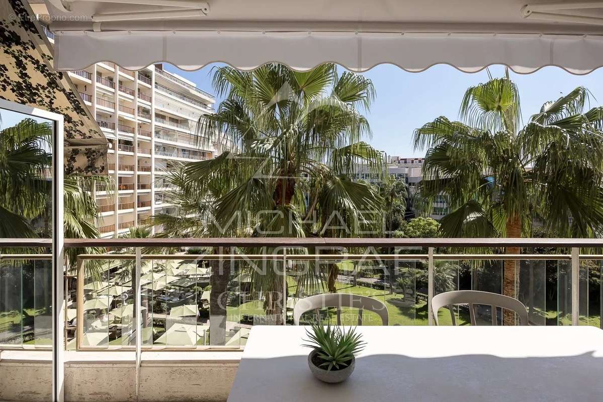 Appartement à CANNES