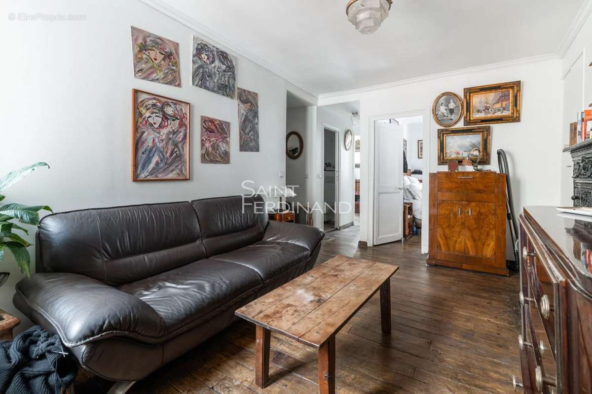 Appartement à PARIS-15E