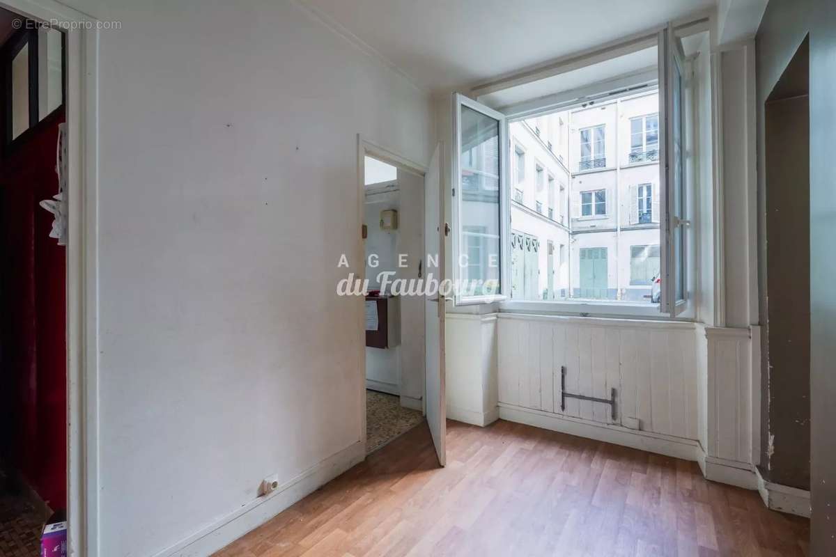 Appartement à PARIS-10E