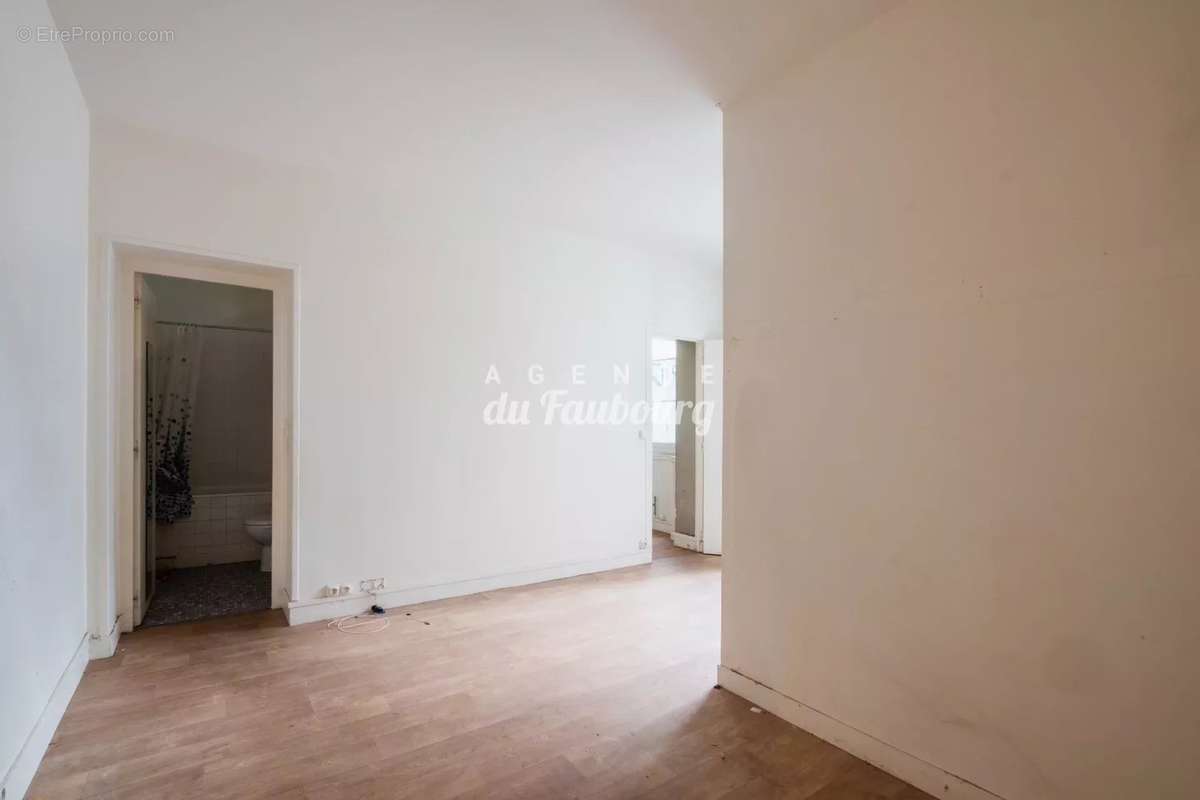 Appartement à PARIS-10E