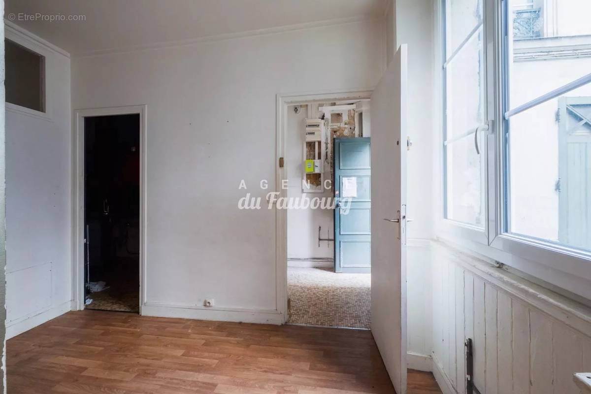 Appartement à PARIS-10E