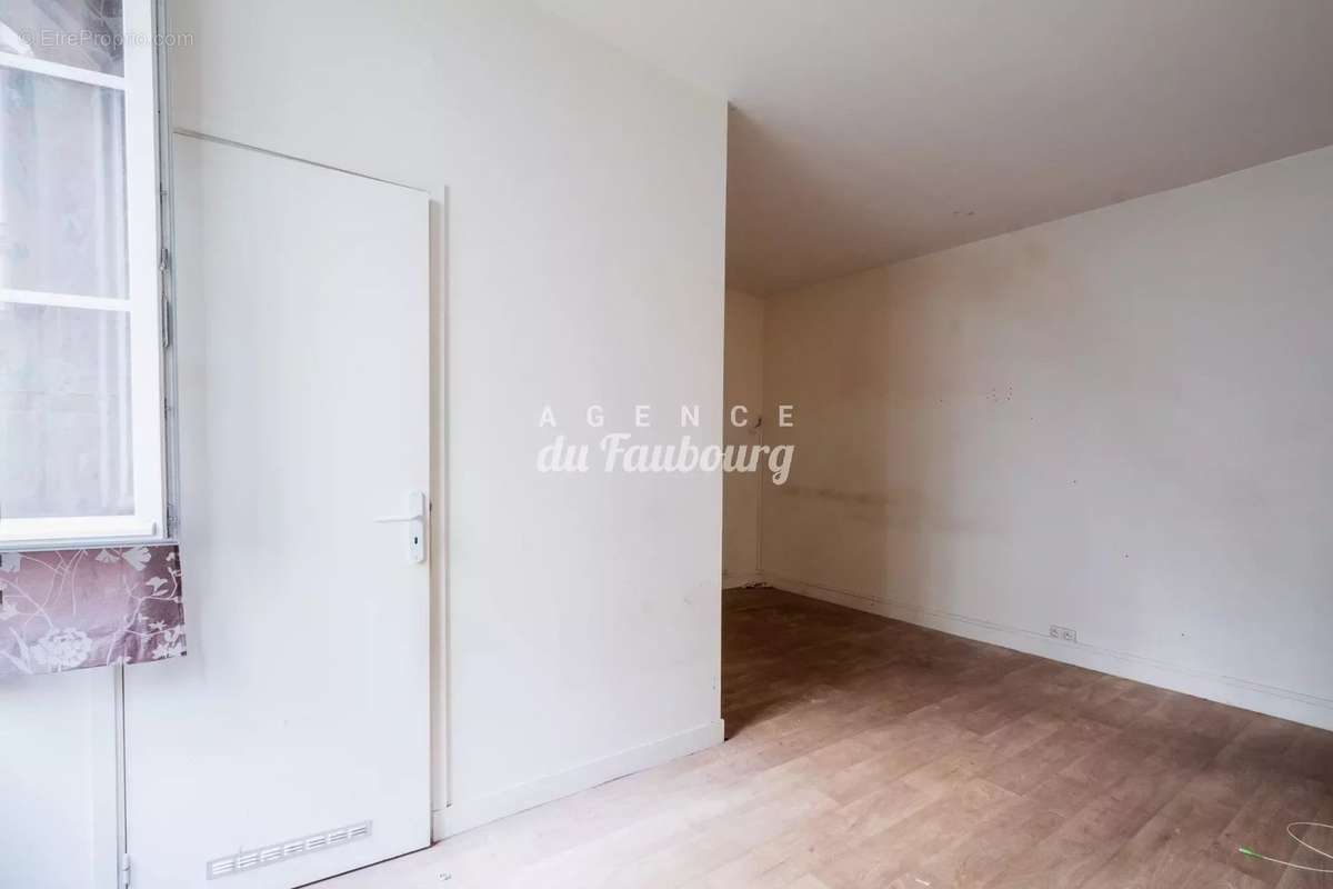 Appartement à PARIS-10E