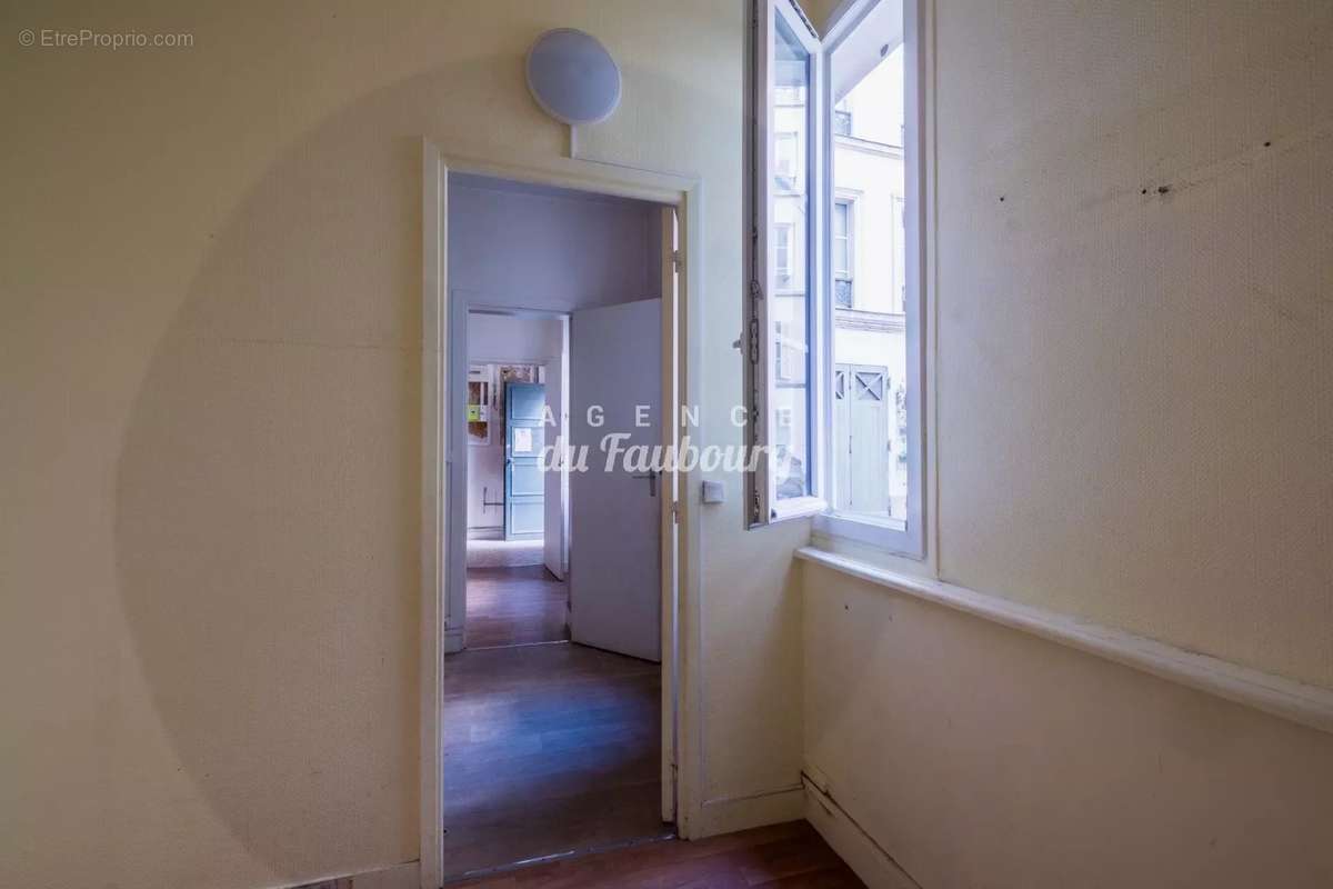 Appartement à PARIS-10E