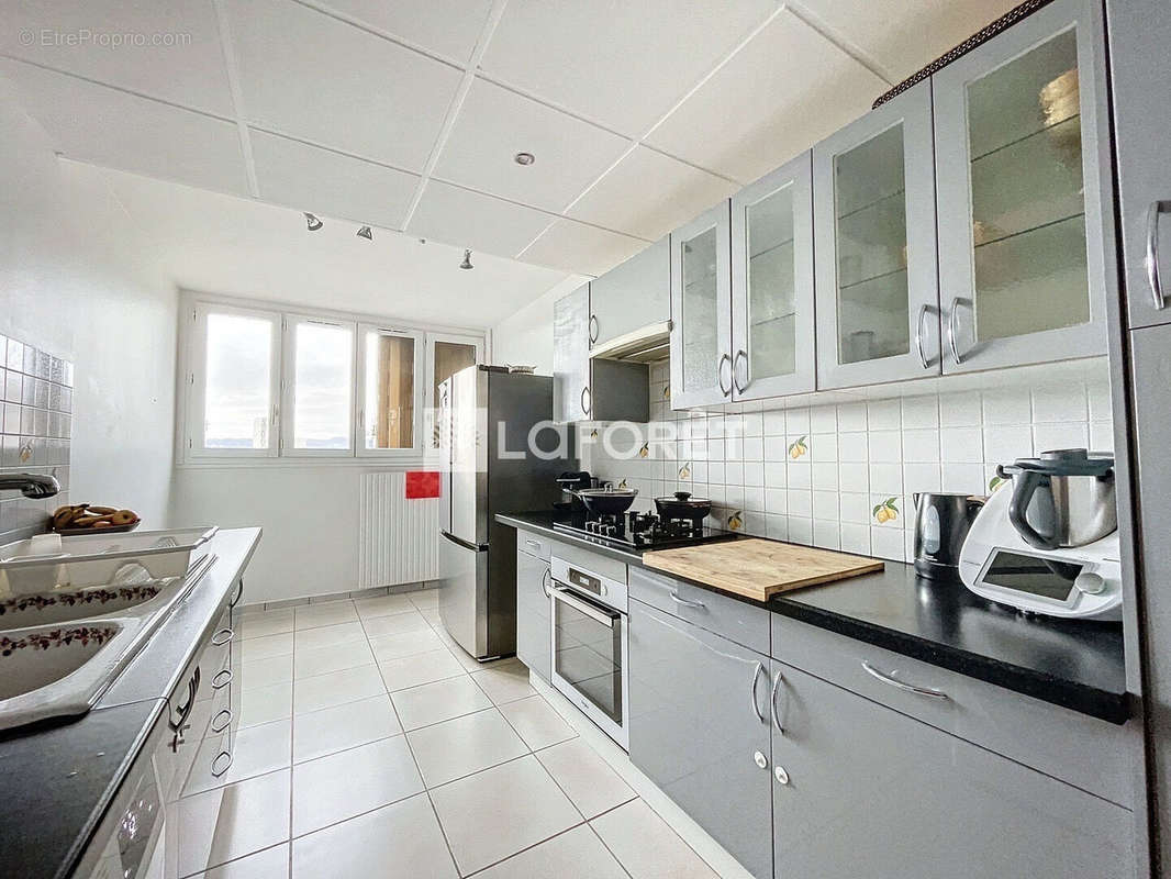 Appartement à RILLIEUX-LA-PAPE