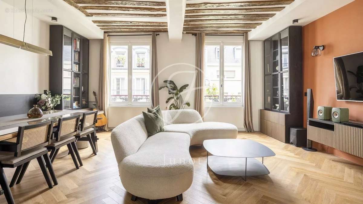 Appartement à PARIS-4E