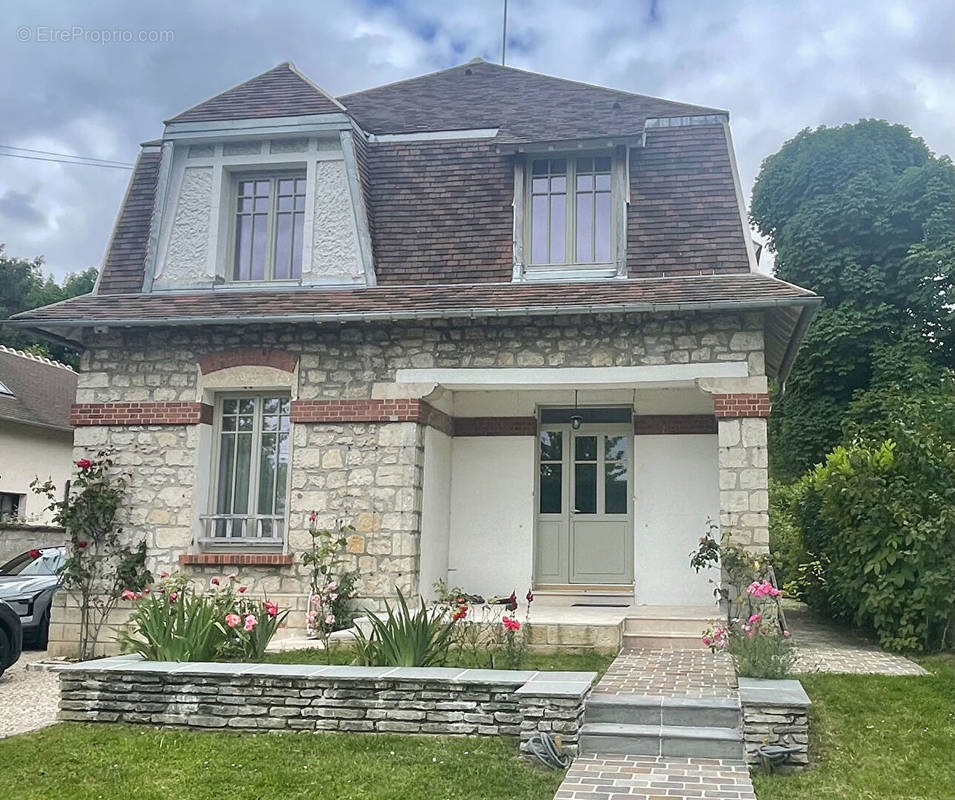 Maison à SENLIS