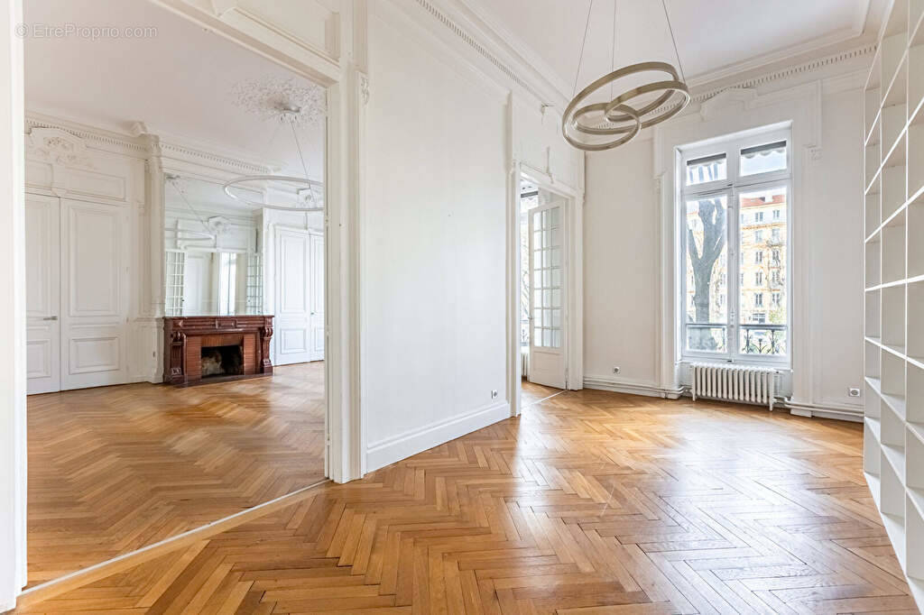 Appartement à LYON-6E