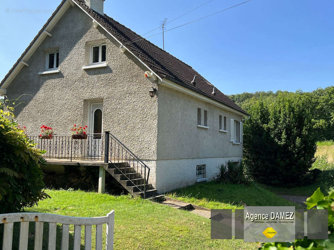 Maison à SAINT-CYR-SOUS-DOURDAN