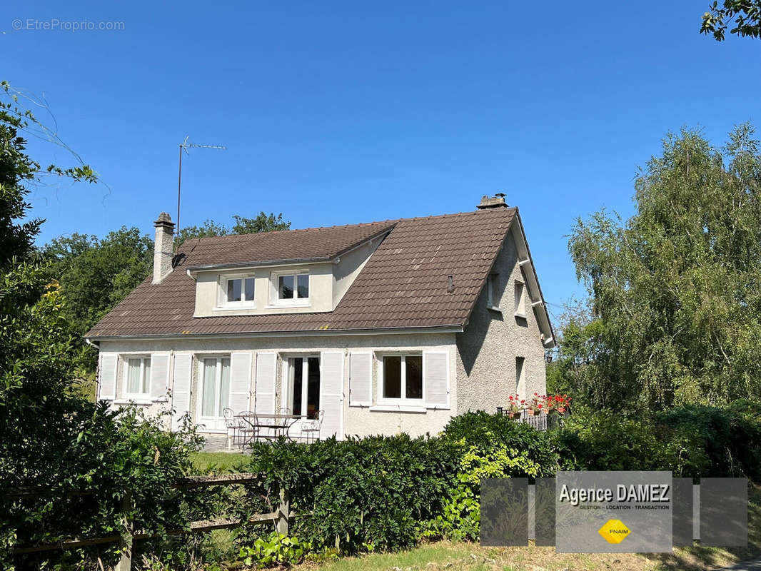 Maison à SAINT-CYR-SOUS-DOURDAN