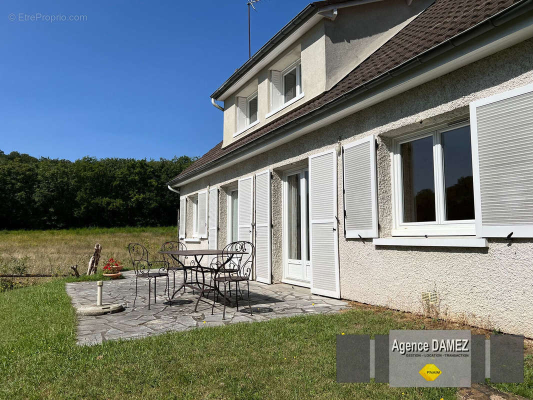 Maison à SAINT-CYR-SOUS-DOURDAN