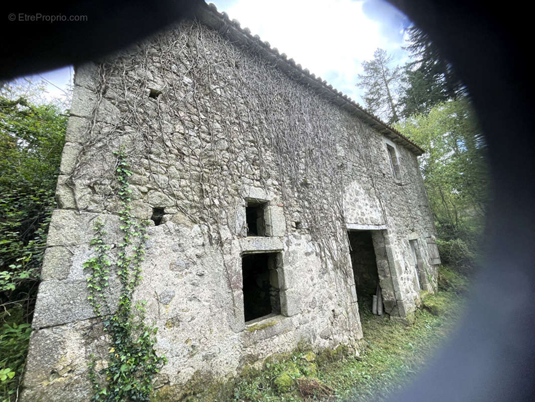 Maison à AZAY-SUR-THOUET