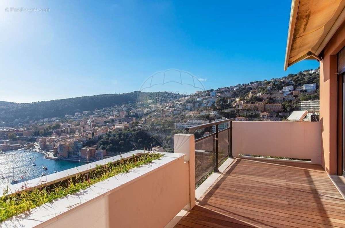 Appartement à VILLEFRANCHE-SUR-MER