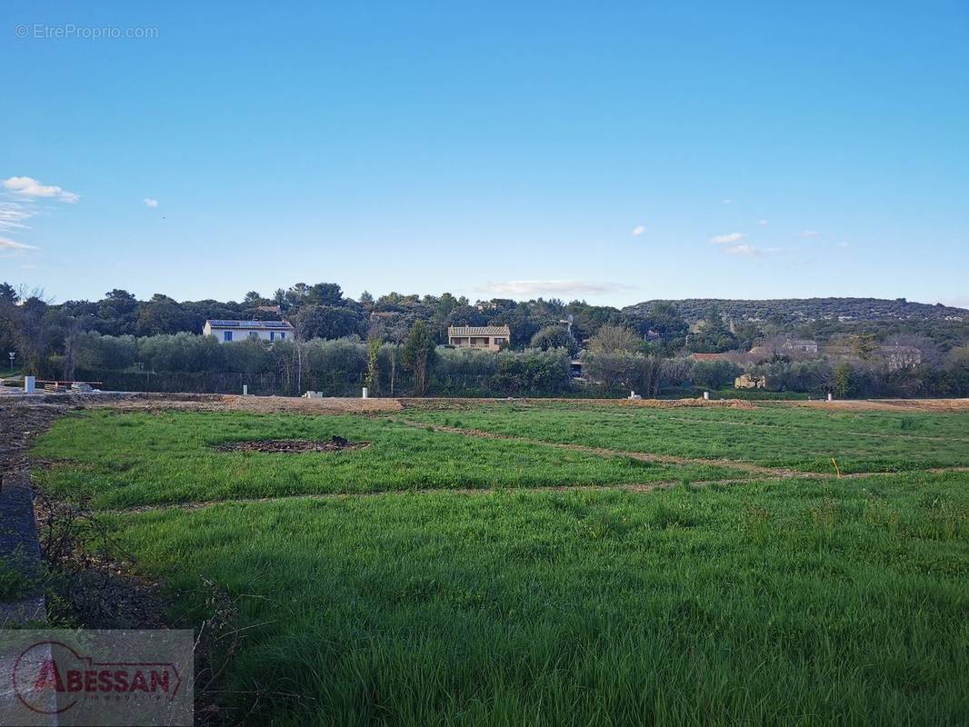 Terrain à AIGALIERS