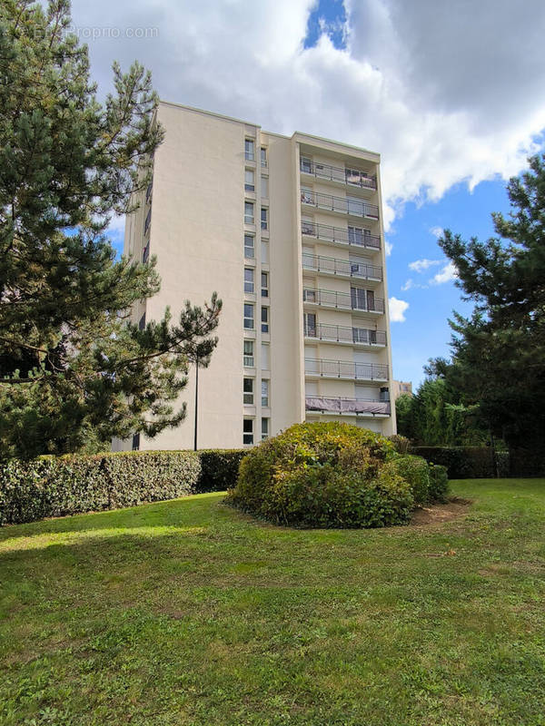 Appartement à EPINAY-SOUS-SENART