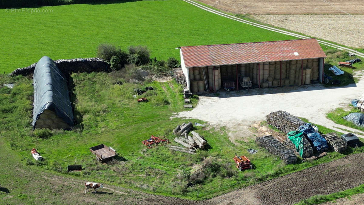 Maison à FAVERGES-DE-LA-TOUR