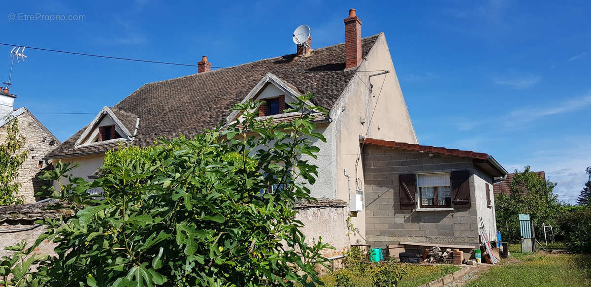 Maison à VERDUN-SUR-LE-DOUBS