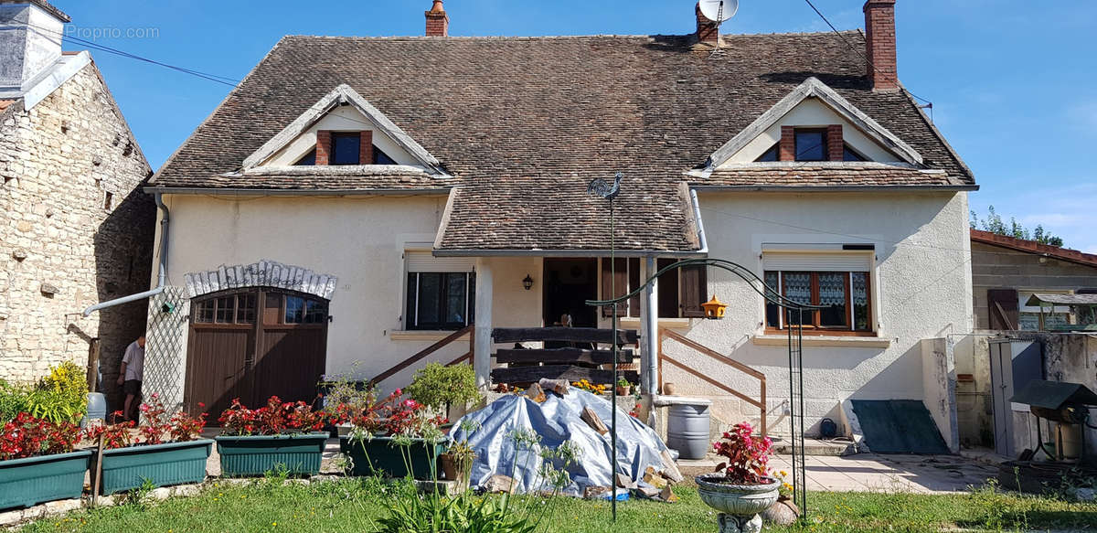 Maison à VERDUN-SUR-LE-DOUBS