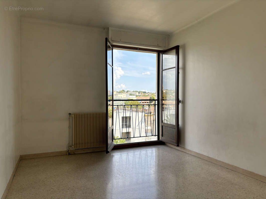 Appartement à MARSEILLE-12E