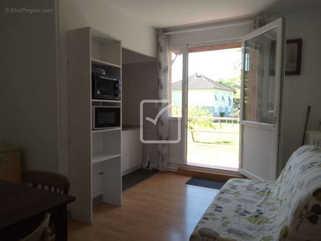 Appartement à OBJAT