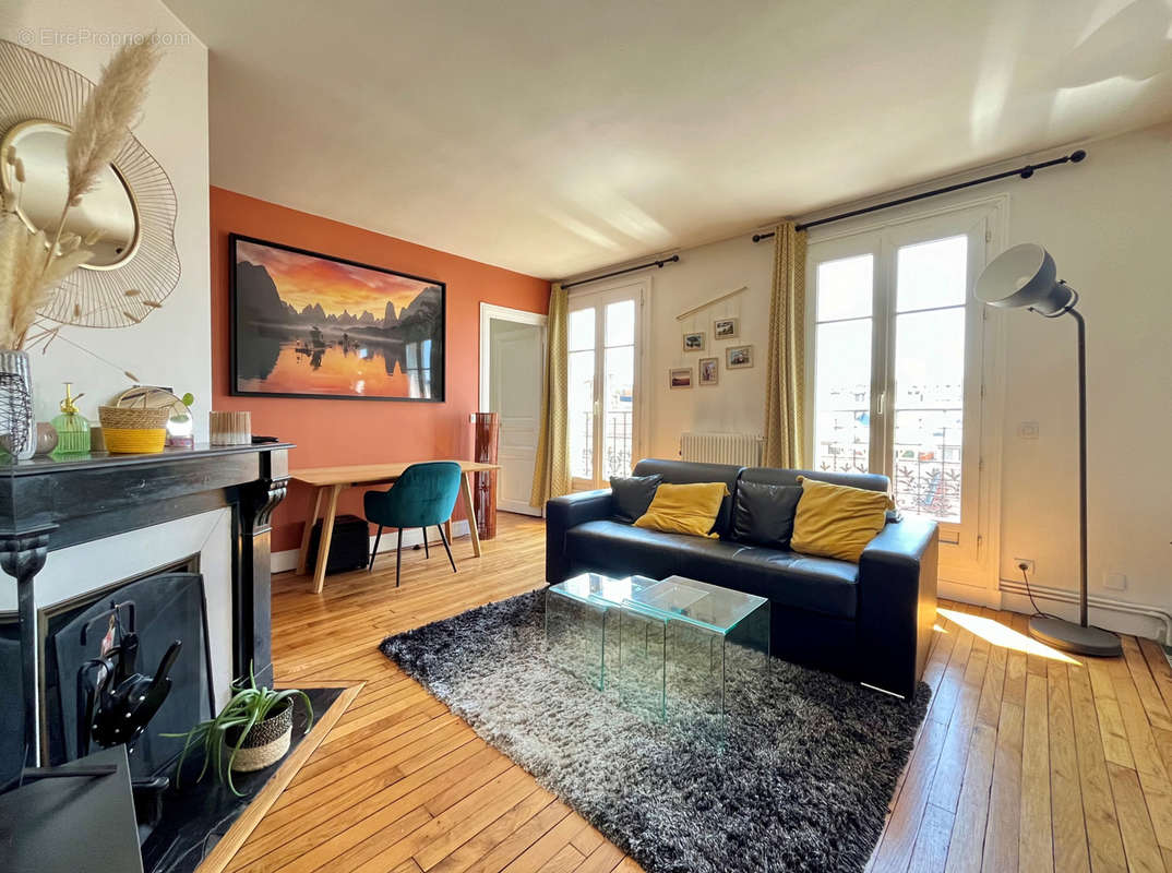 Appartement à LEVALLOIS-PERRET