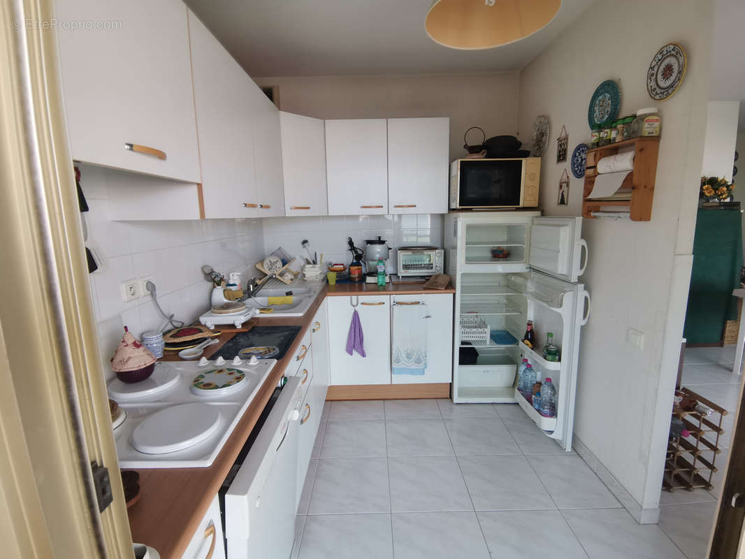 Appartement à SAINT-LAURENT-DU-VAR