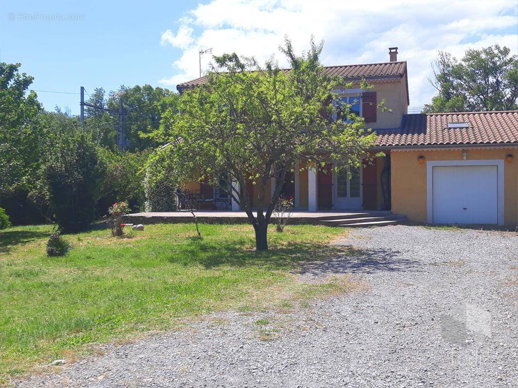 Maison à MONTELIMAR