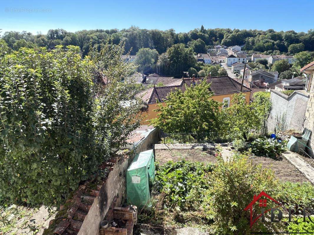 Appartement à BOURBONNE-LES-BAINS