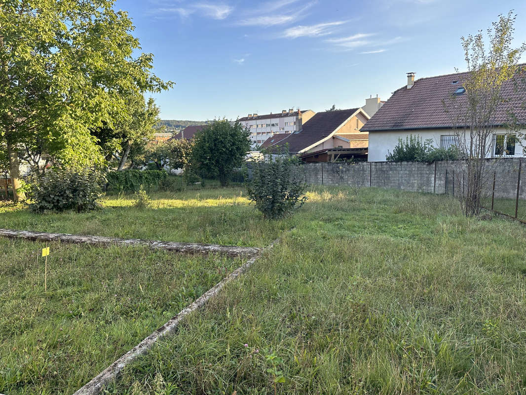 Terrain à BESANCON