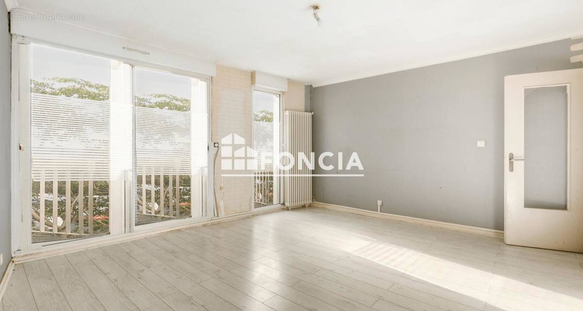 Appartement à BEZIERS