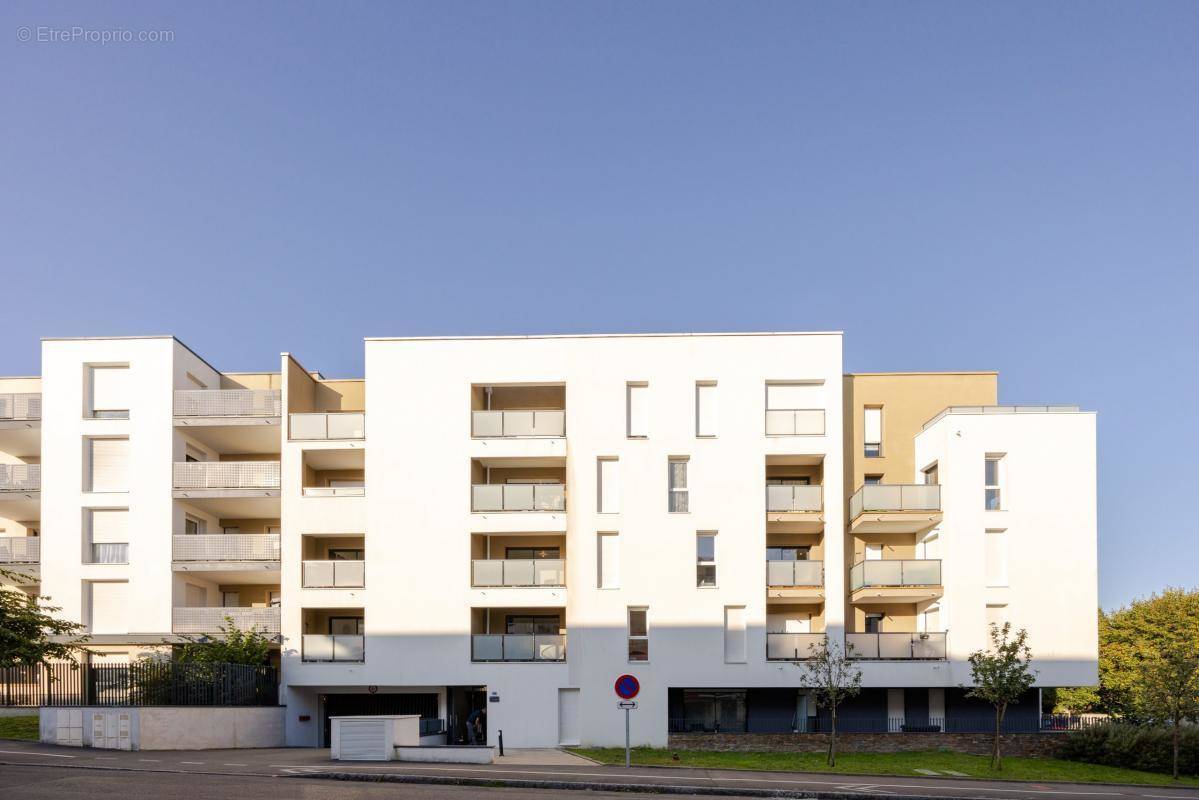 Appartement à SAINT-SEBASTIEN-SUR-LOIRE