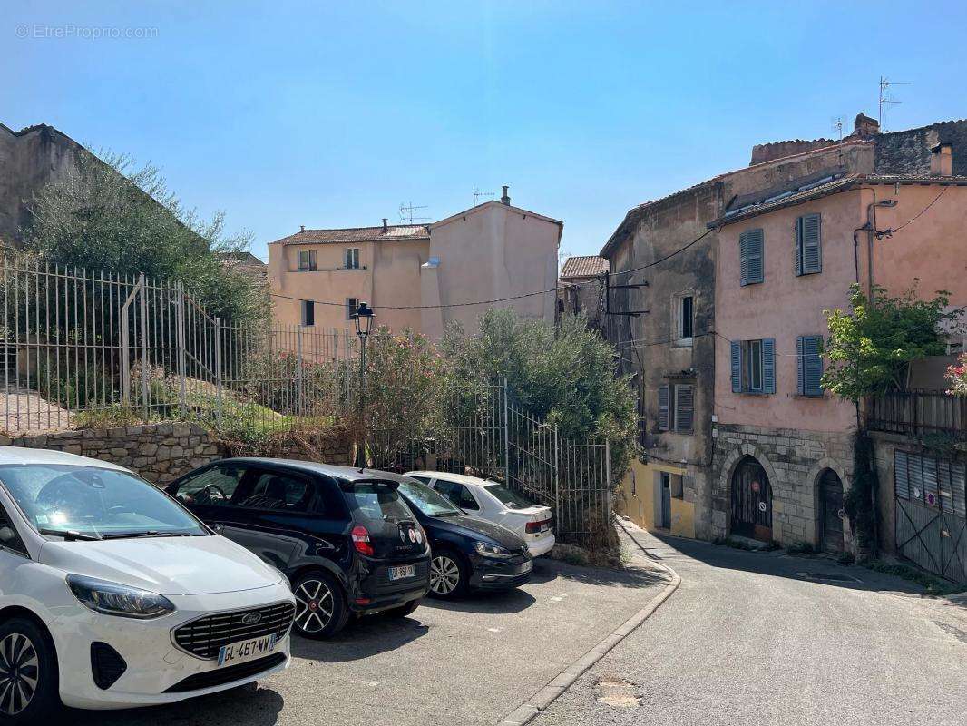 Appartement à DRAGUIGNAN